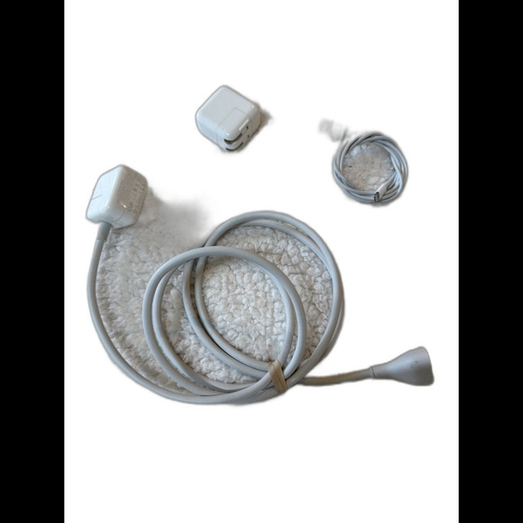 Lot of 2 Genuine Apple 10W USB Power Adapter A1357 - Picture 1 of 5